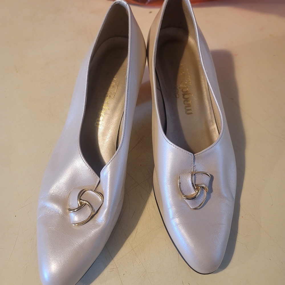 Elegant White Leather Women's Shoes